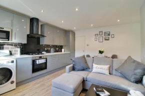 Modern Harrogate Centre Apartment